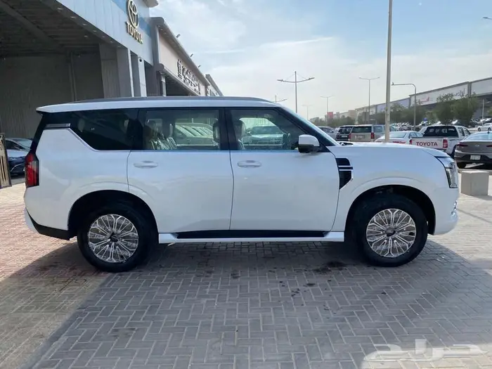 نيسان -بترول بلاتينيوم موديل 2026.ابيض - رمادي داخلي جملي 4