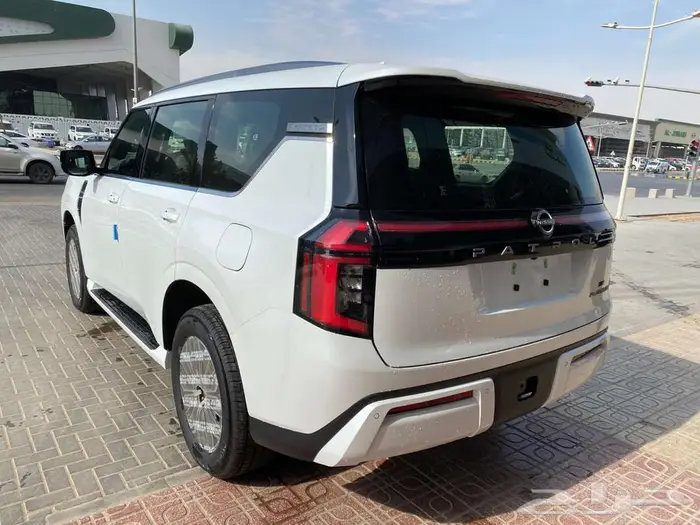 نيسان -بترول بلاتينيوم موديل 2026.ابيض - رمادي داخلي جملي 11