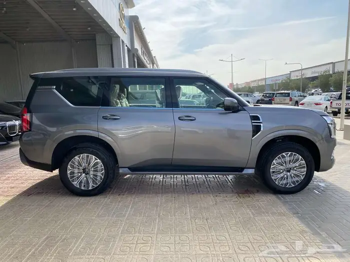 نيسان -بترول بلاتينيوم موديل 2026.ابيض - رمادي داخلي جملي 17