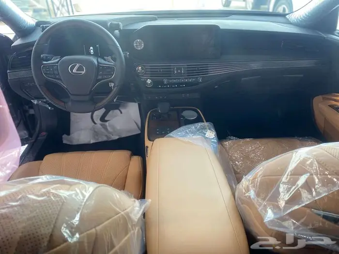 لكزس LS 500 فل كامل بنزين 2025 - عرض نهاية العام 13