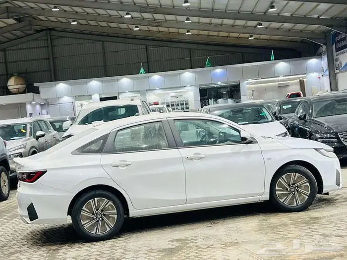 تويوتا يارس y بلس 2026 3