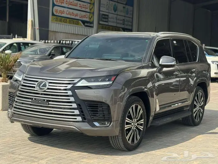 لكزس LX600 بي بي موديل 2024 - عداد 28 الف 1