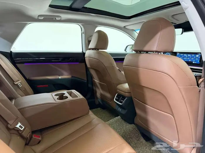 هيونداي ازيرا 2023 26