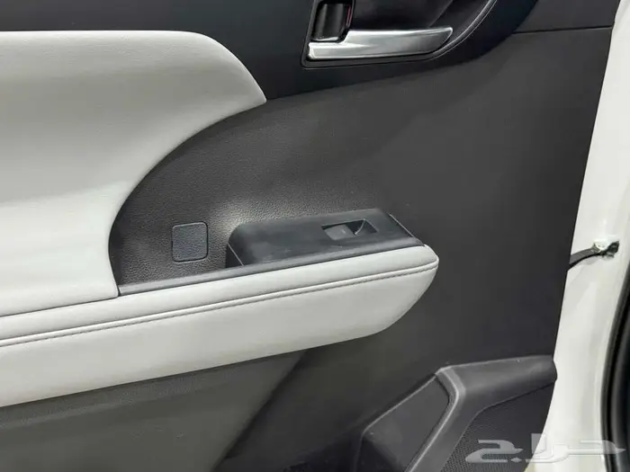 تويوتا هايلاندر نص فل دبل أبيض هايبرد 2025 اقل سعر 16