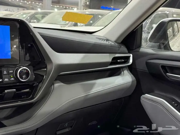 تويوتا هايلاندر نص فل دبل أبيض هايبرد 2025 اقل سعر 22