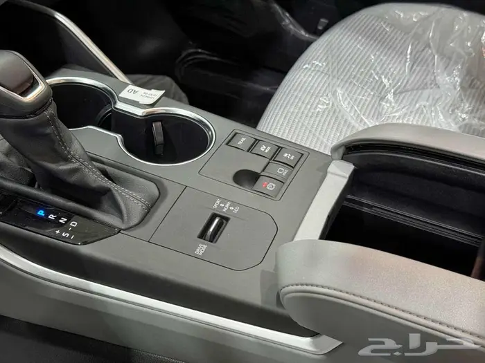 تويوتا هايلاندر نص فل دبل أبيض هايبرد 2025 اقل سعر 34