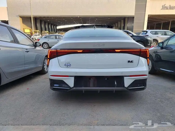 كيا كي 5 GLS 2026 3
