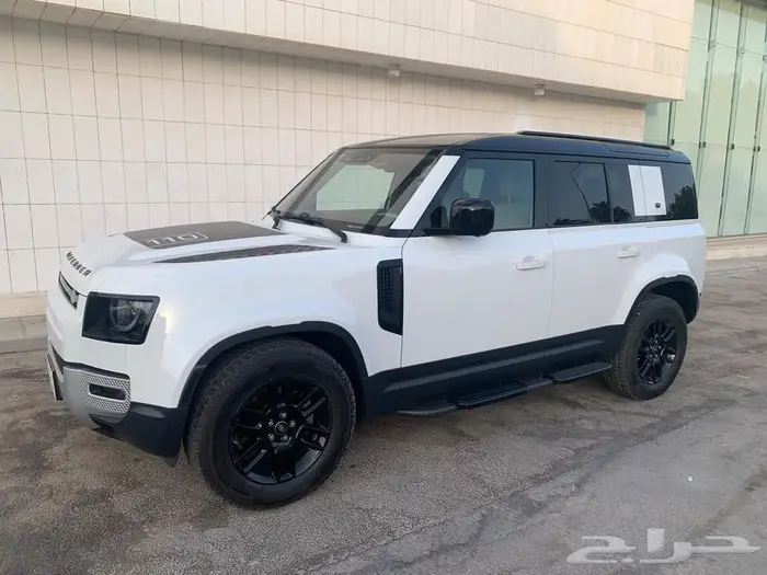 ديفندر 2021 P300 0