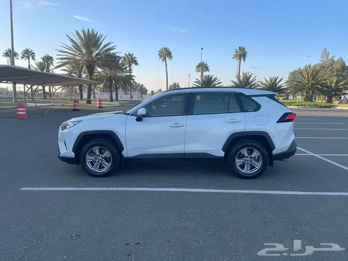 جيب راف فور 2023 نظيف بحالة الوكالة 8