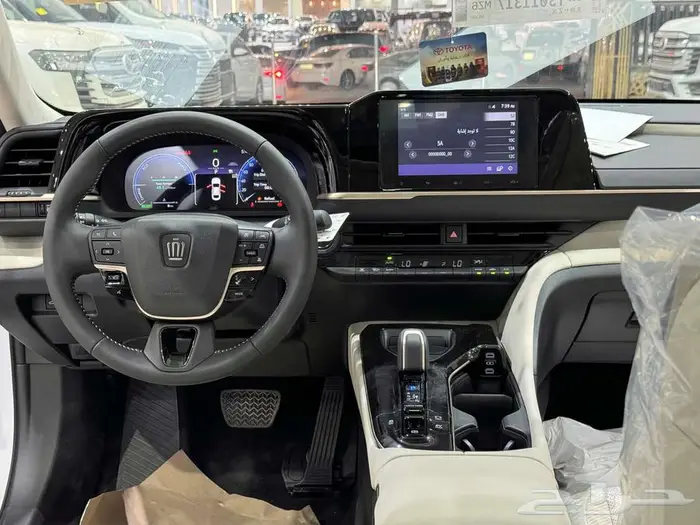 تويوتا كراون برستيج ابيض هايبرد 2026 اقل سعر كاش وبنوك 15