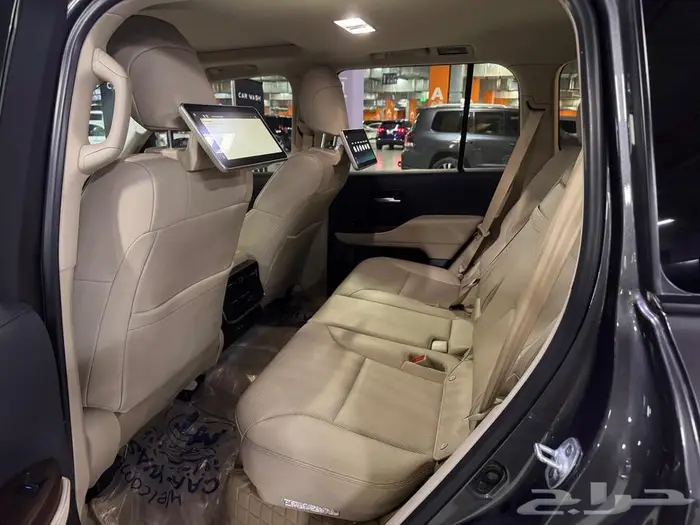 لاندكروزر فل 2023 1