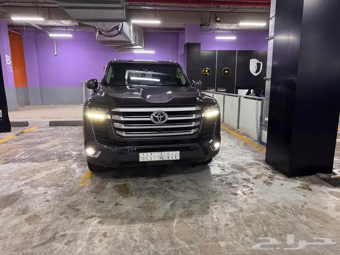 لاندكروزر فل 2023 4