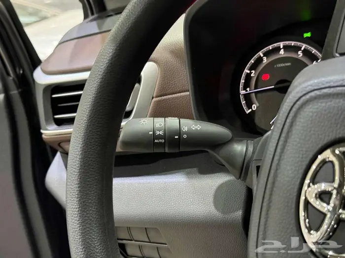 تويوتا اينوفا ستاندر رمادي بنزين 2026 اقل سعر كاش واقساط 9