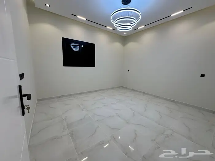 ادوار ارضيه للبيع عماره حي الاخضر مستقله مساحه 450 م 29