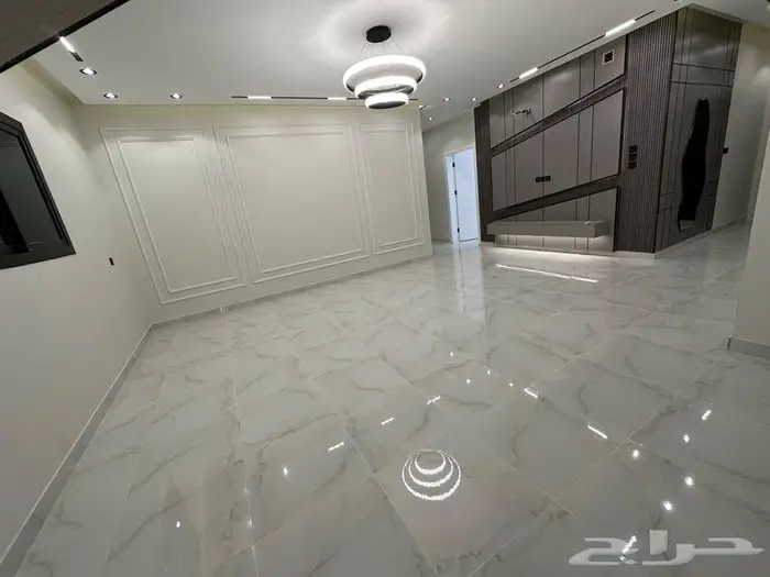 ادوار ارضيه للبيع عماره حي الاخضر مستقله مساحه 450 م 31