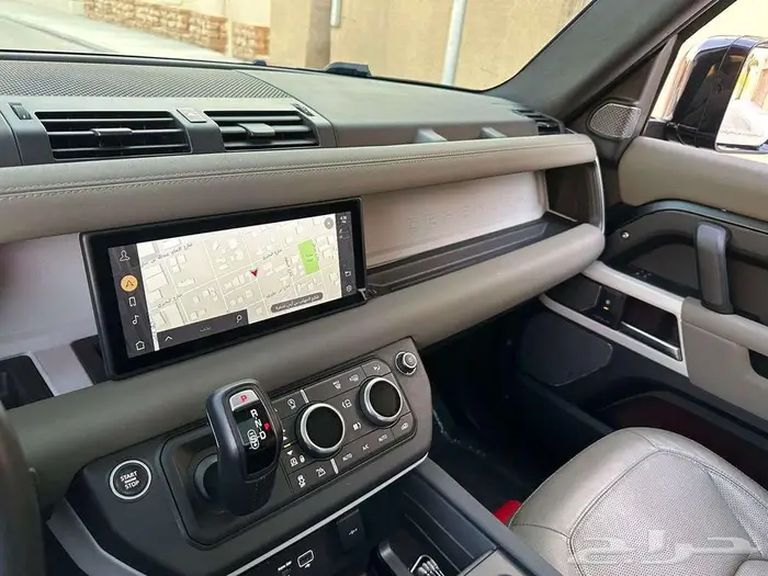 ديفندر 110 أسود مطفي 2022 عداد 105 بحالة الوكالة على الضمان 62