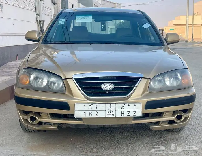 النترا 2004 مع لوحة مميزة 0