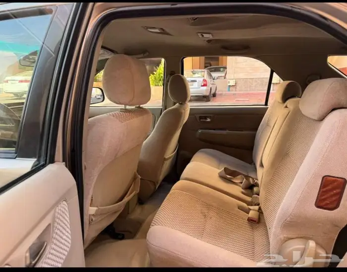 فورشنر 2011 قير اتوماتيك نضيف 3