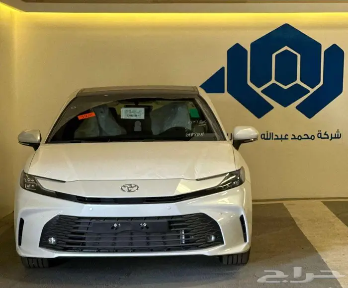 تويوتا كامري LE هايبرد 2025 0
