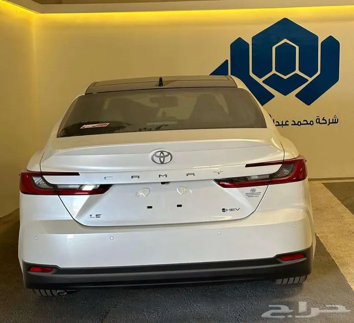 تويوتا كامري LE هايبرد 2025 3
