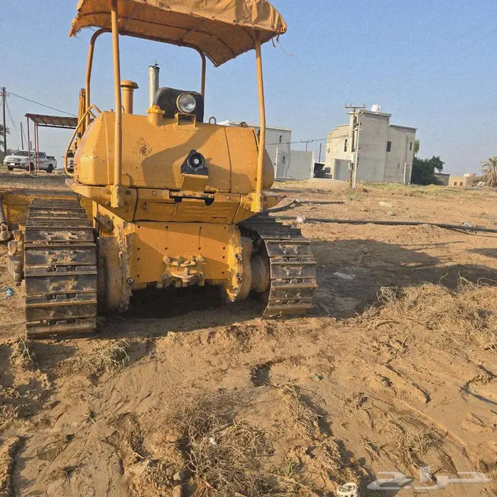 بلدوزر كوماتسو 1