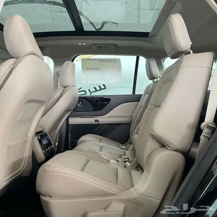 لينكون افياتور ريزرف 7مقاعد بنزين 2023 5