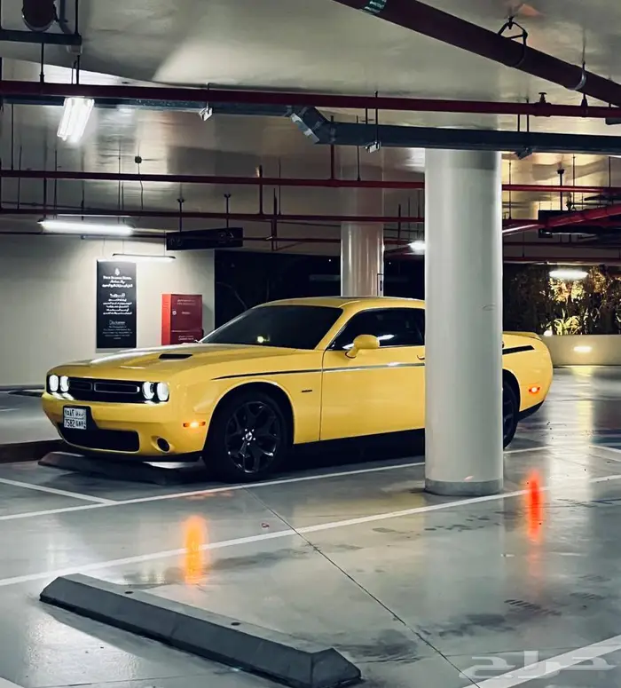 تشالنجر خليجي فل كامل ستوك V8 RT 1