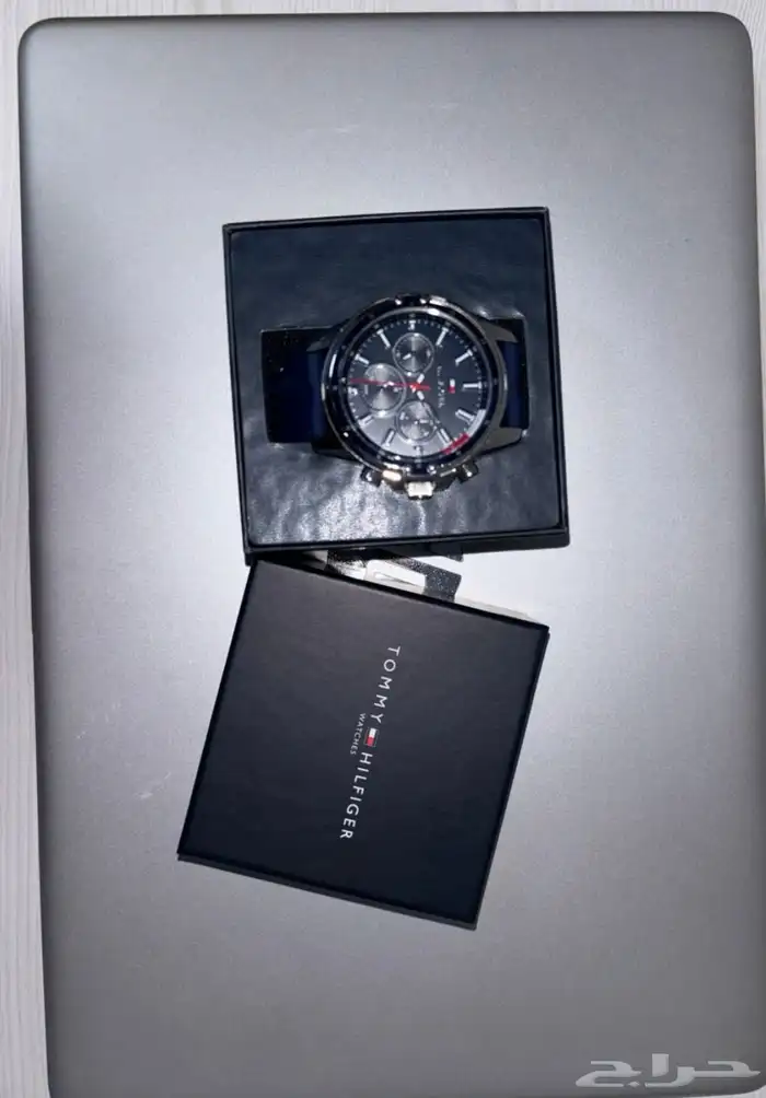 ساعه ماركة تومي هيليفغر 2