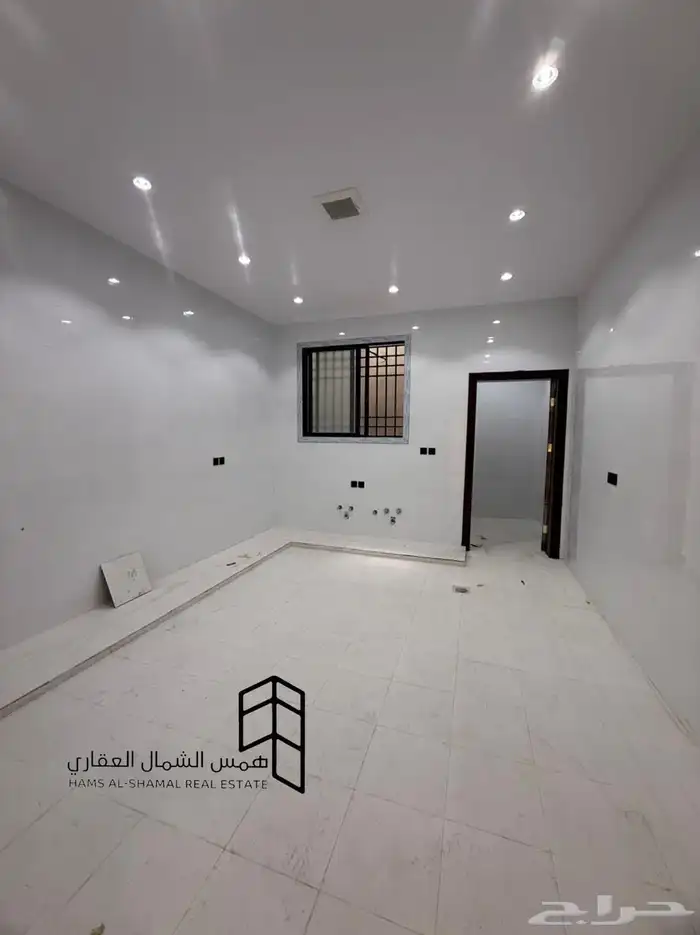 للبيع فيلا حي القادسيه 2