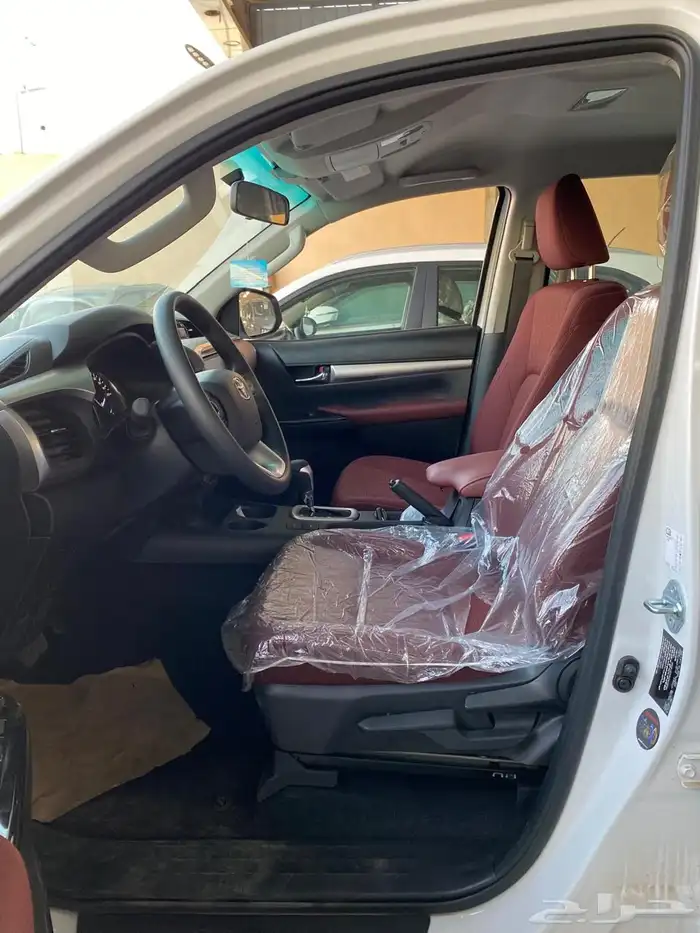 تويوتا هايلكس أصفار 2025 6