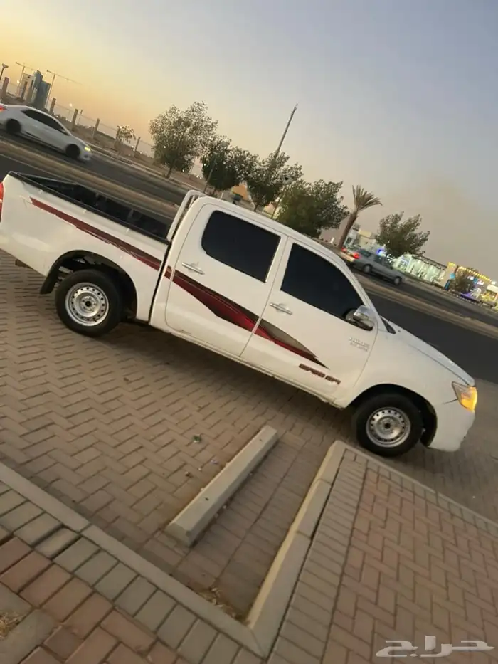 للبيع هايلكس 2012 0