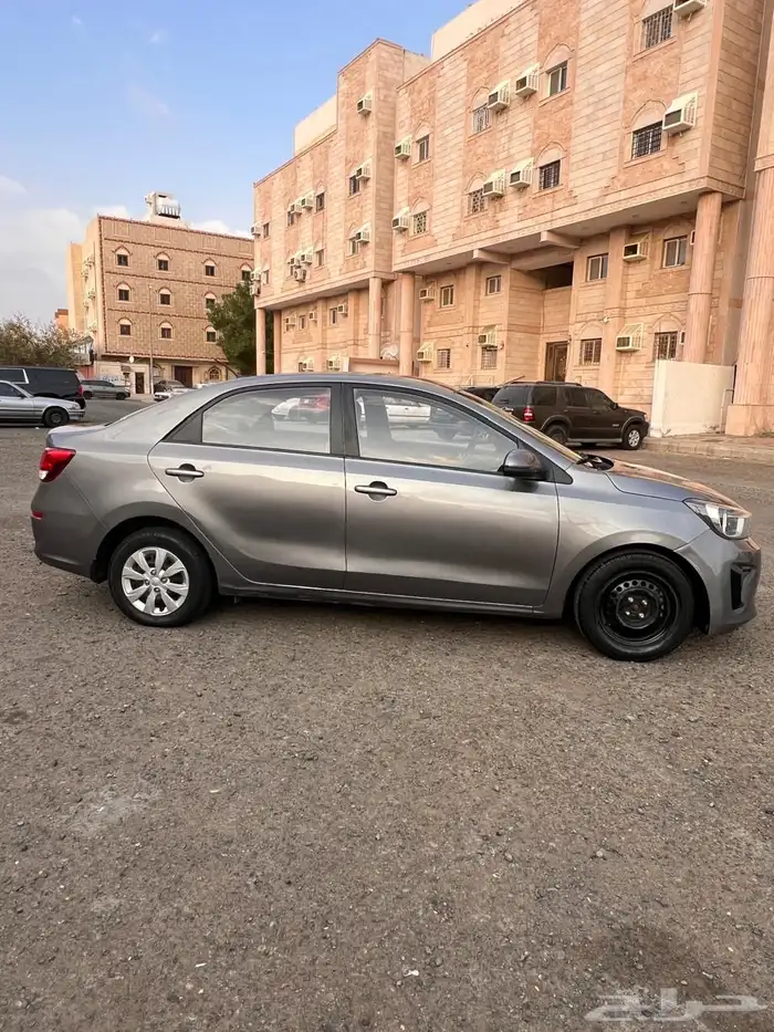 كيا بيجاس 11