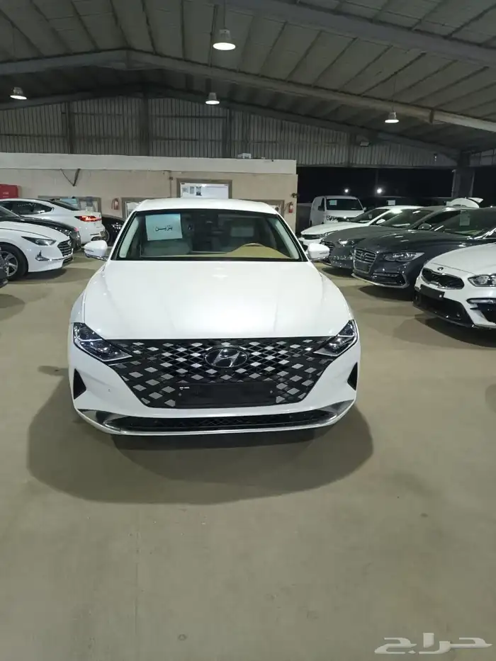 هيونداي ازيرا ابيض 2021 بنزين بطاقة جمركية وارد كوريا 3