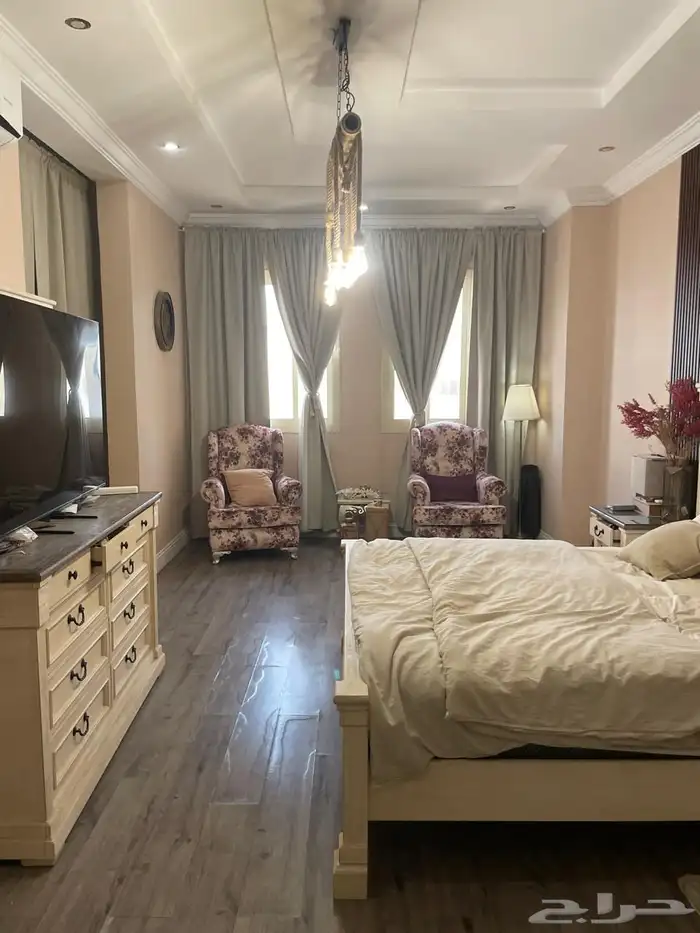 فيلا للبيع في حي الحمدانية 12