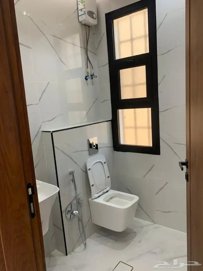 للايجار شقه جديده بحي الرمال شرق الريآض 0