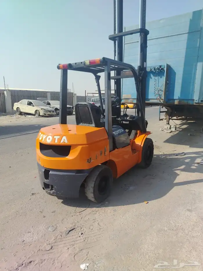 فور كلفت 2005 تويوتا 3 طن 7