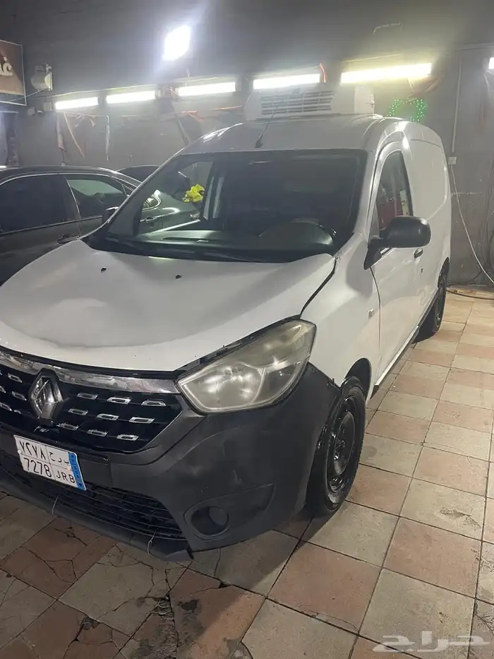 للبيع  سيارة رينو دوكر فان مبردة 0