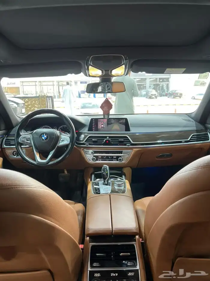 بي ام دبليو - 2019 - 740 - فل كامل 13