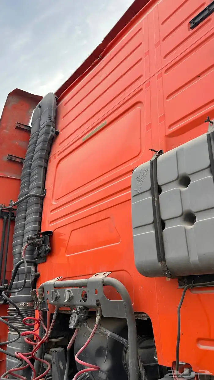 فولفو 420 قير عادي نضيفة من الداخل سيارة بحالة جيدة 2