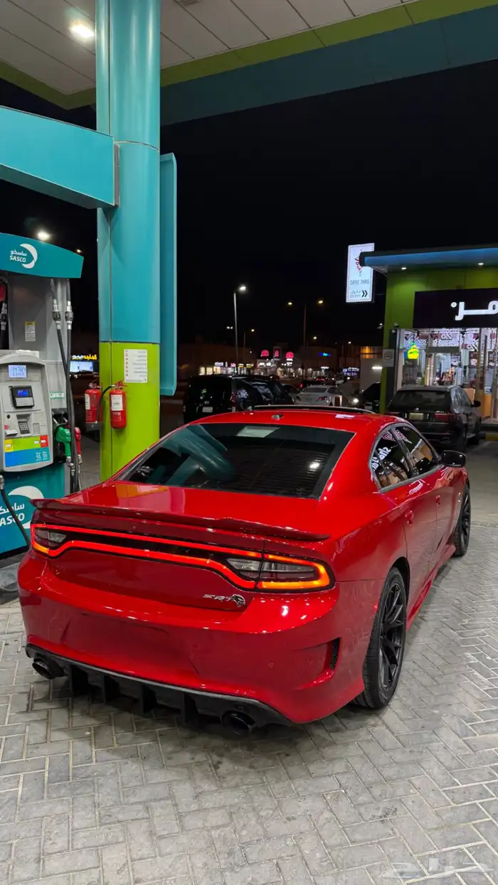 تشارجر srt 6.4 2015 احمر غامق ممشى قليل 14
