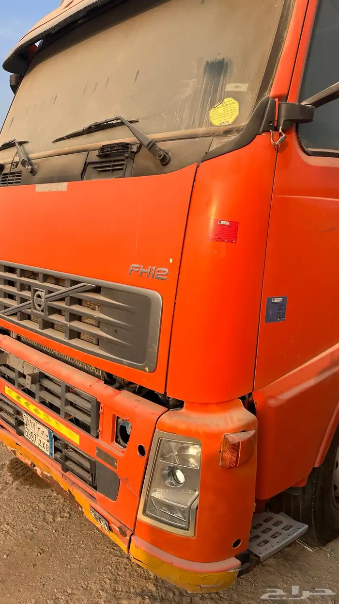 فولفو 420 قير عادي نضيفة من الداخل سيارة بحالة جيدة 3