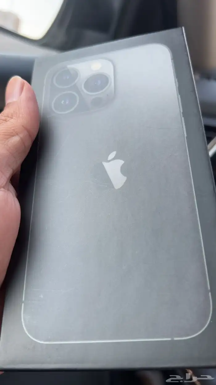 ايفون 13 برو اسود 2