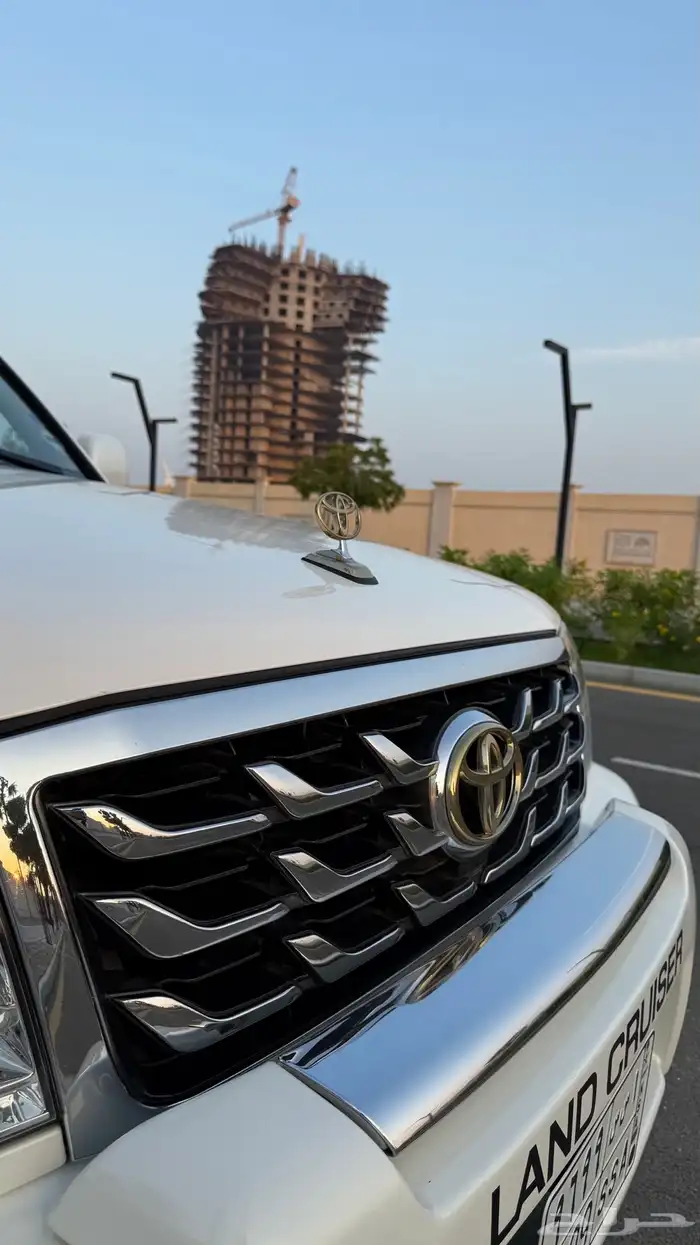 جكسار مخزن 2007 ممشى 72 الف كيلو فقط 13