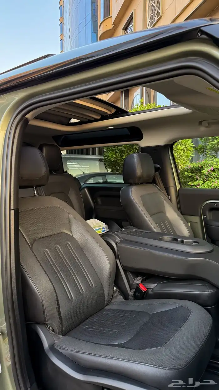 ديفيندر 90 اديشن 2021 13