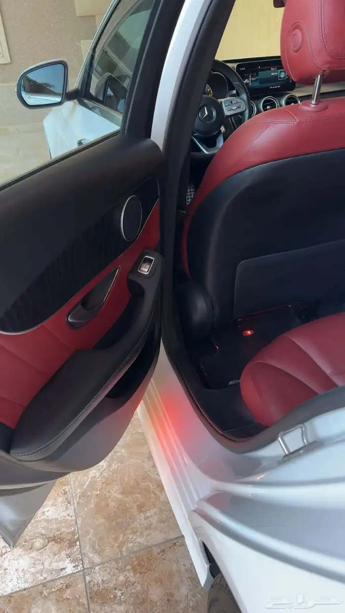 مرسيدس c 2019 نظيفه جدا بحاله الوكاله 8