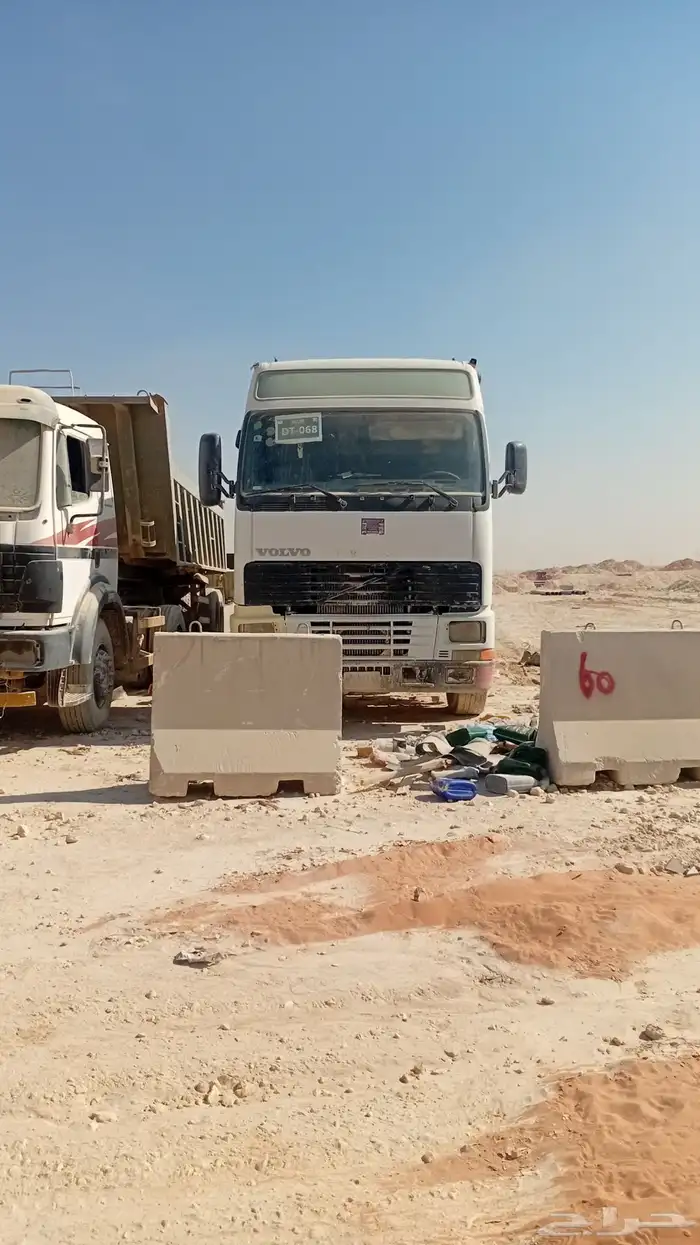 ثنين روس تريله فلفو اللبيع واحد موديل2000وثاني موديل 2001 3