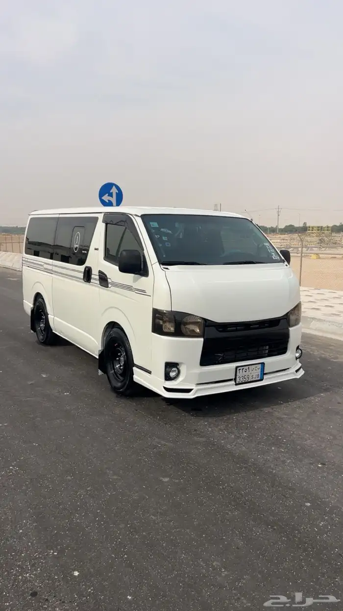 للبيع باص هايس 2016 ديزل 1