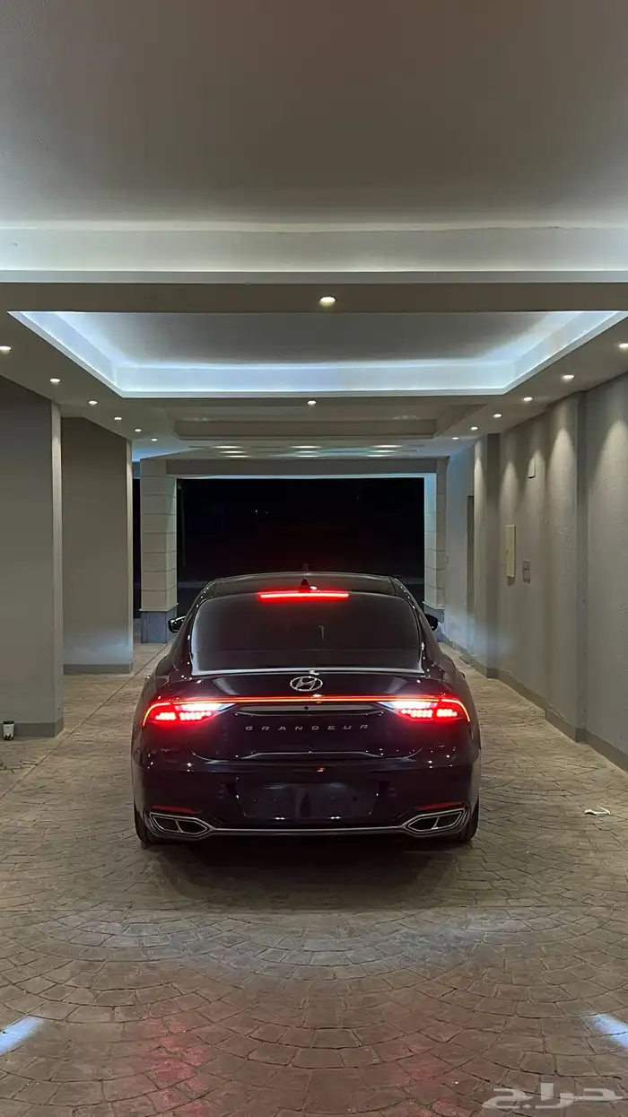 ازيرا (كاليجرافي) 2020 (بنزين 6V) فل اوبشن أعلى فئة ديجيتال 7