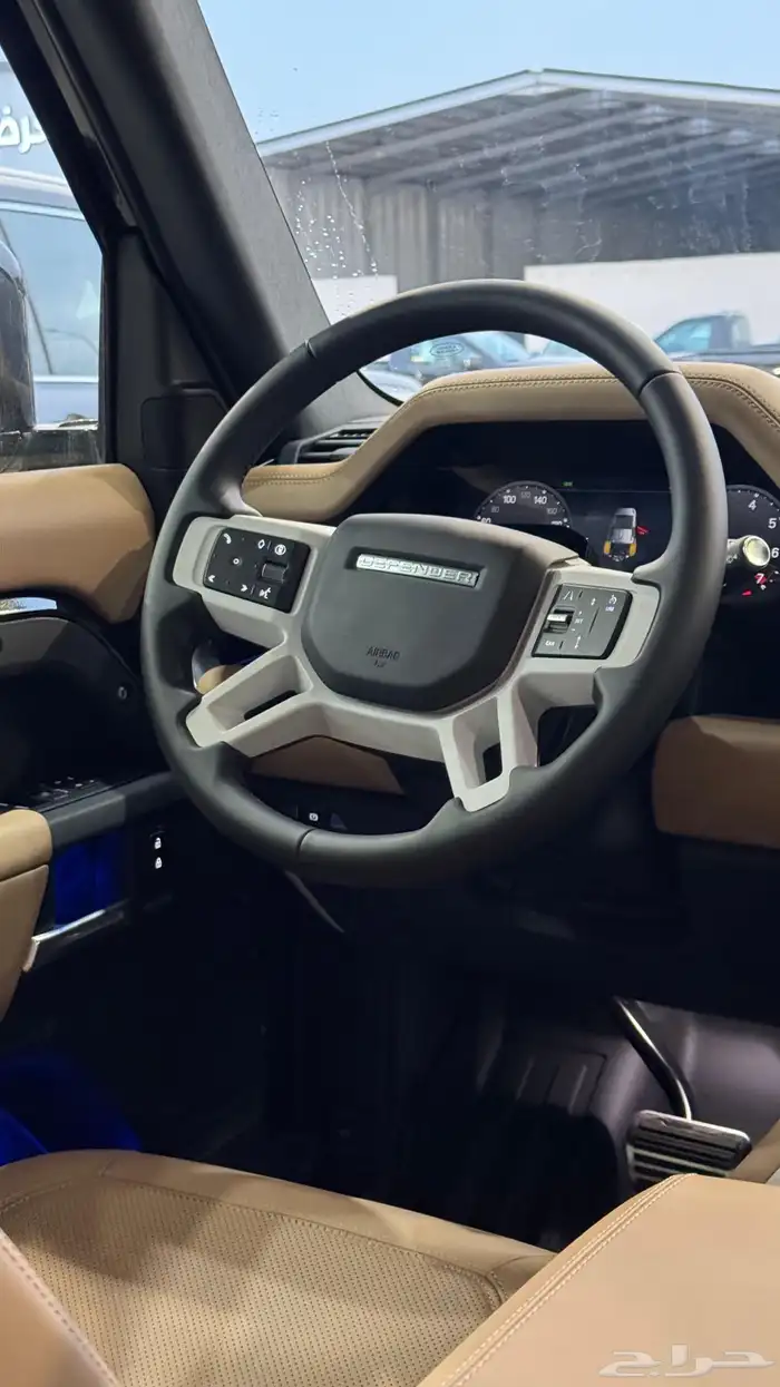 لاندروفر ديفيندر - SE 110 V4 - كويتي - 2026 3