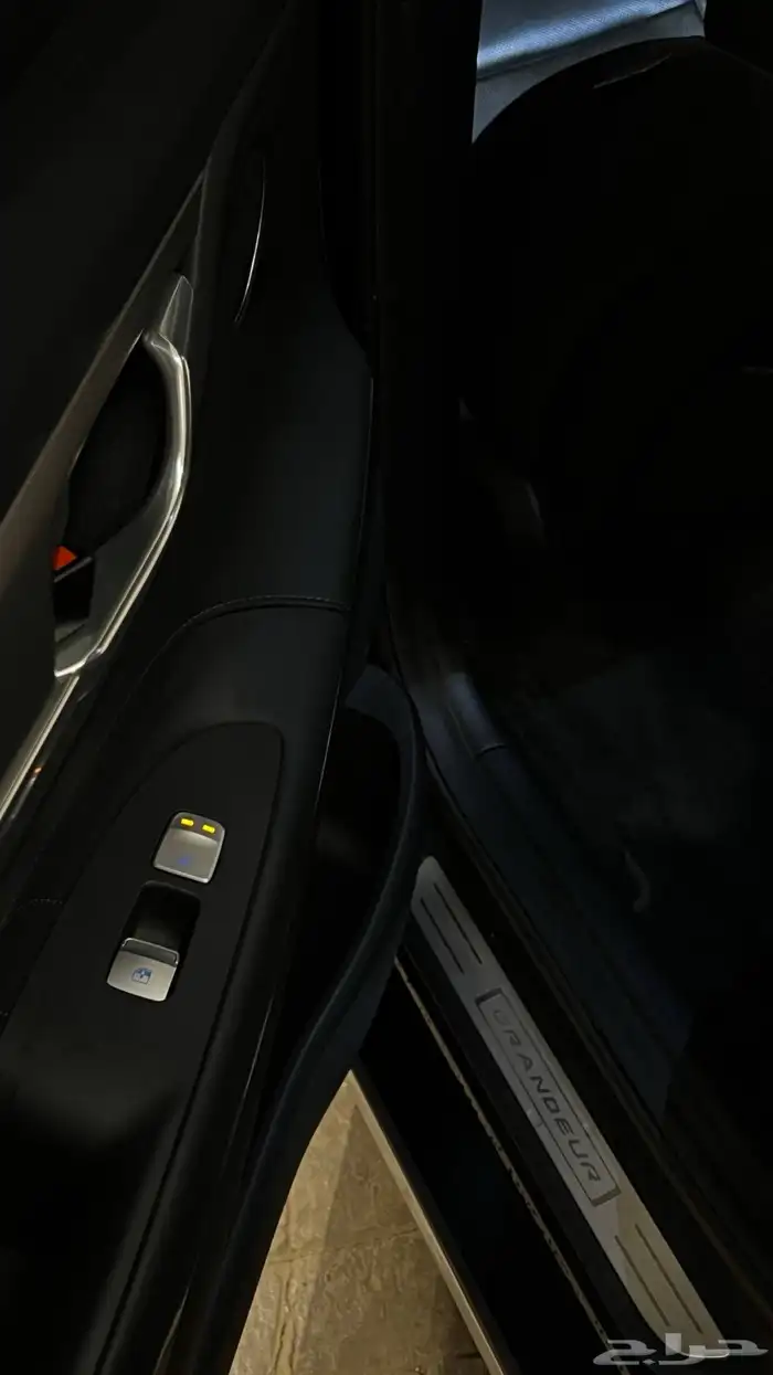 ازيرا (كاليجرافي) 2020 (بنزين 6V) فل اوبشن أعلى فئة ديجيتال 31